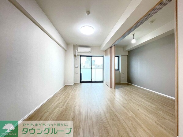 市谷台町坂フロントの物件内観写真